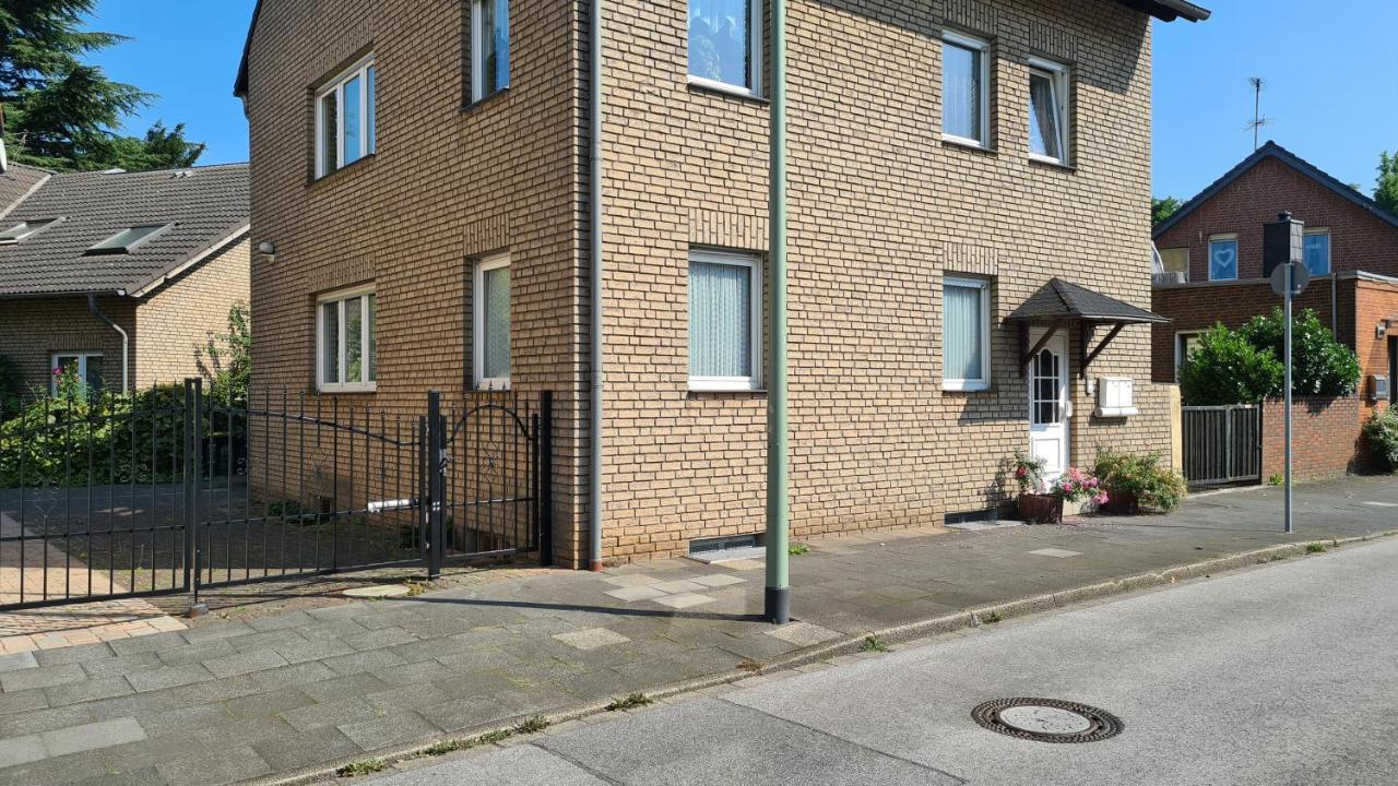 Ferienwohnung Am Landschaftspark Duisburg-Nord Екстериор снимка