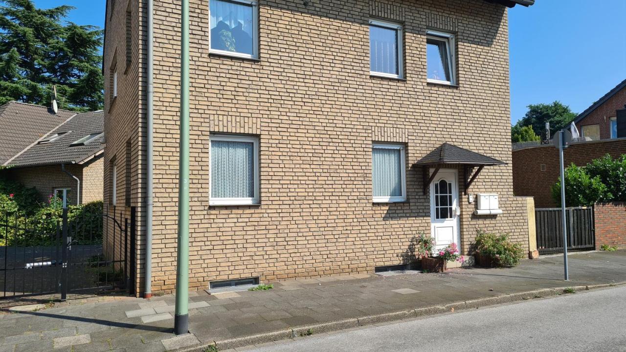 Ferienwohnung Am Landschaftspark Duisburg-Nord Екстериор снимка